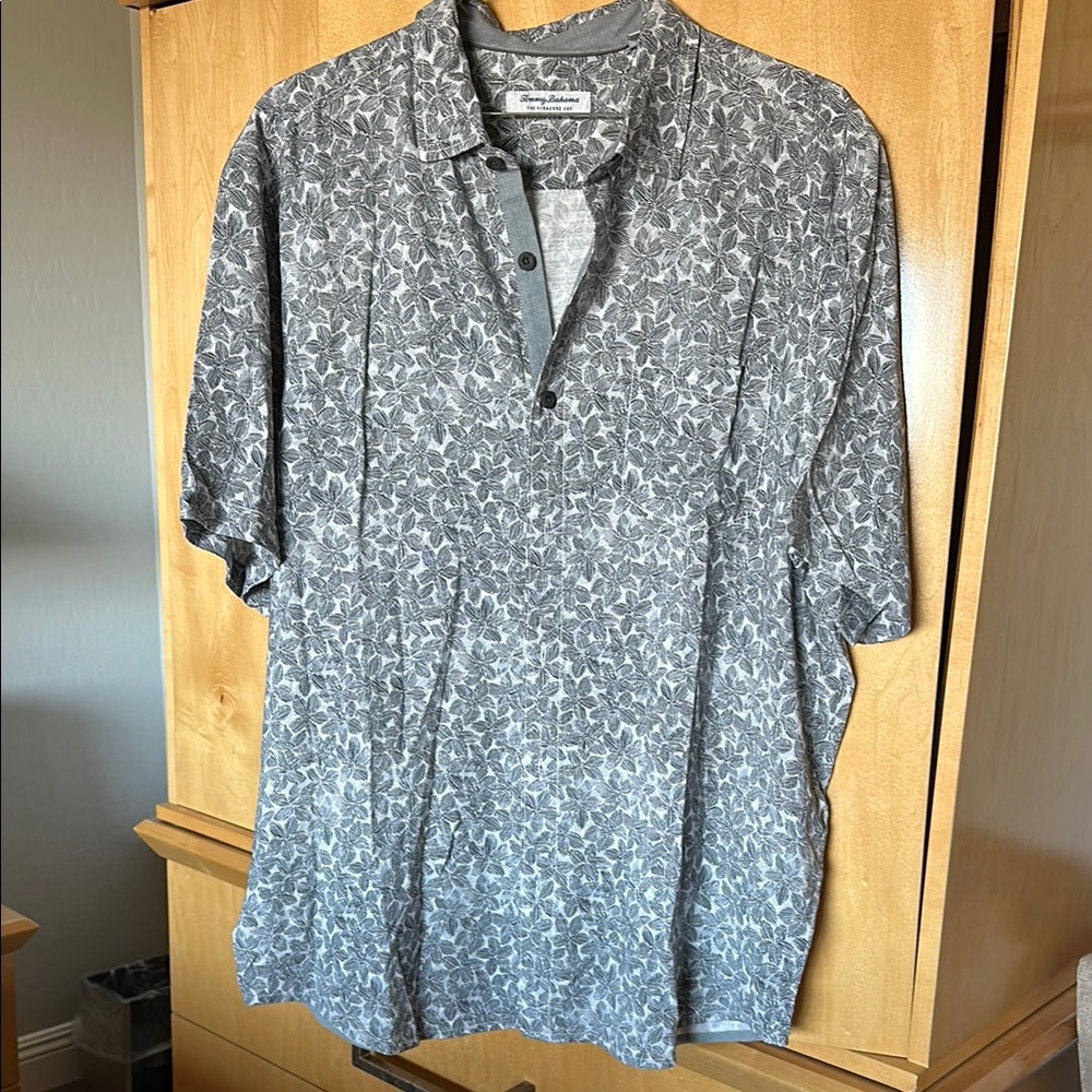 Tommy Bahama  Big and Tall XLT Button Down NWT